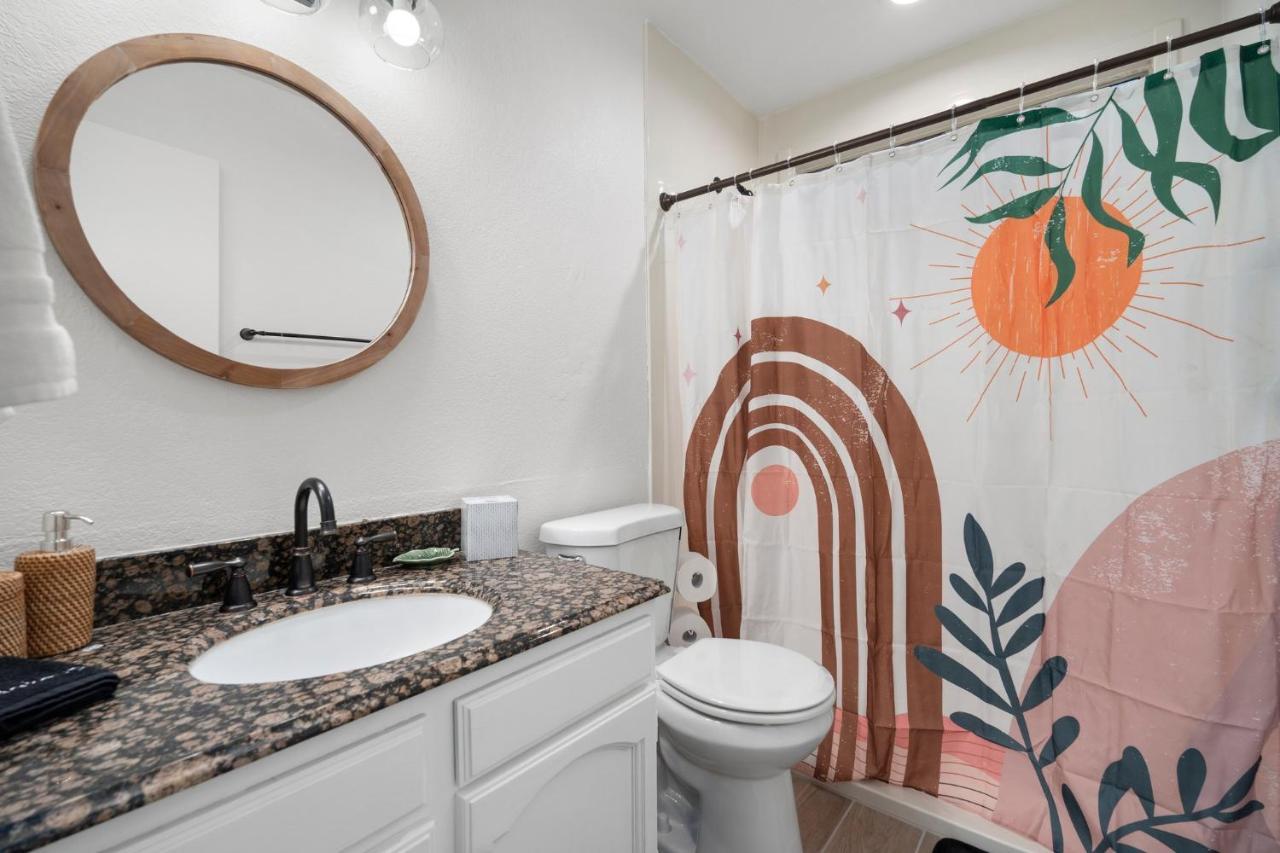 Large Pool With Diving Board, Remodeled 3Bdrm, Near State Farm Stdm And More! Peoria Exteriör bild